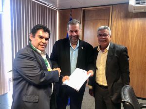 Anapar entrega ao ministro Carlos Lupi propostas para a previdência complementar