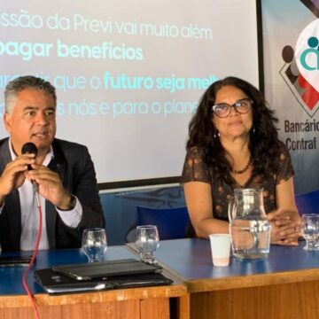 Wagner participa de plenária de posse de delegados sindicais do BB no Rio de Janeiro