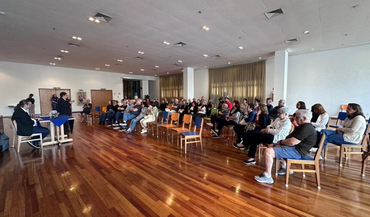 Márcio e Marcel debatem Previ e previdência com associados da Baixada Santista